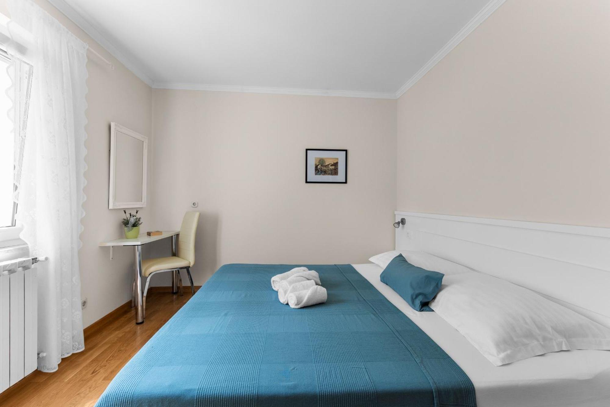 Hope Apartment *